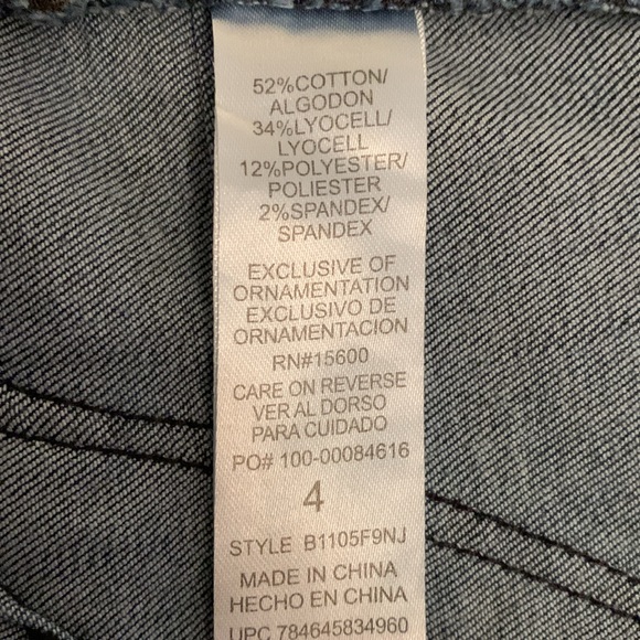 Democracy Jeans - Picture 4 of 7